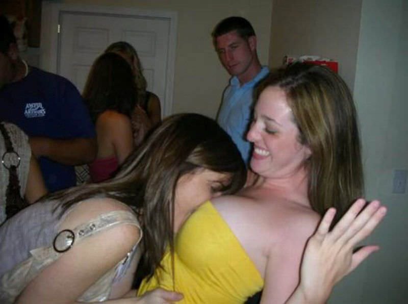 Пьяные подруги отжигают на вечеринке подборка фото