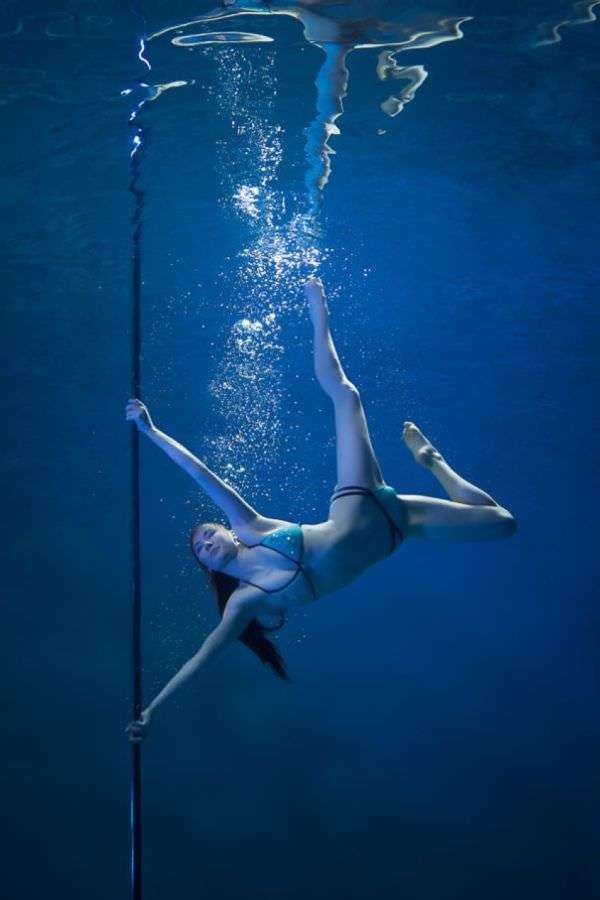 Танцы на шесте под водой ❤ 12 фото