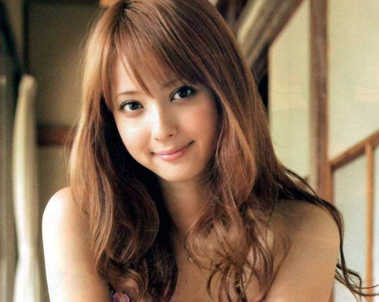 Пользующиеся популярностью японские модели очаровательные женщины на фото