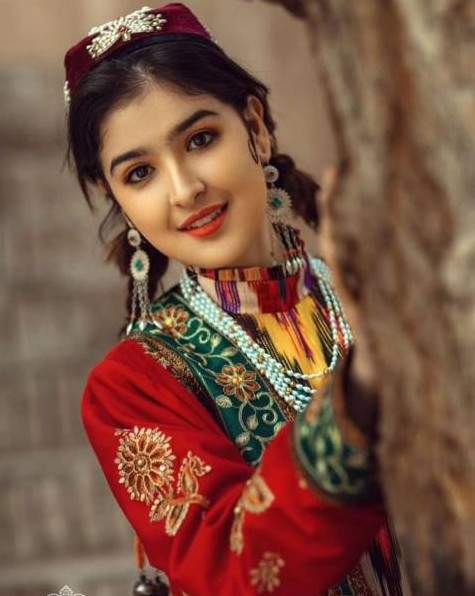 Самые прекрасные уйгурские милые девушки