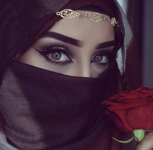Весьма прекрасная арабская красивая девушка